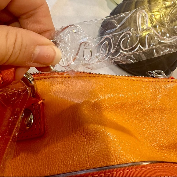 HELLA RARE COLOR Coach Leather Poppy, Metallic Shimmer NWOT - Picture 9 of 15